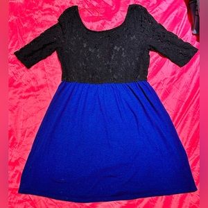 Speechless Juniors Dress- 3/4 length sleeve- size 13- lace top- zipper back